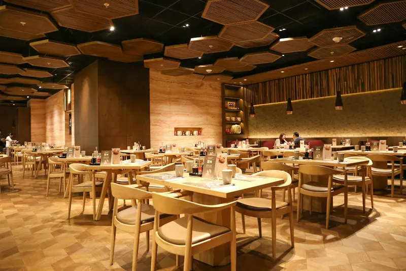 Restaurant, café and bar furniture