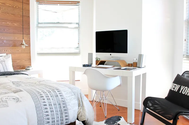 Iron and wood bed