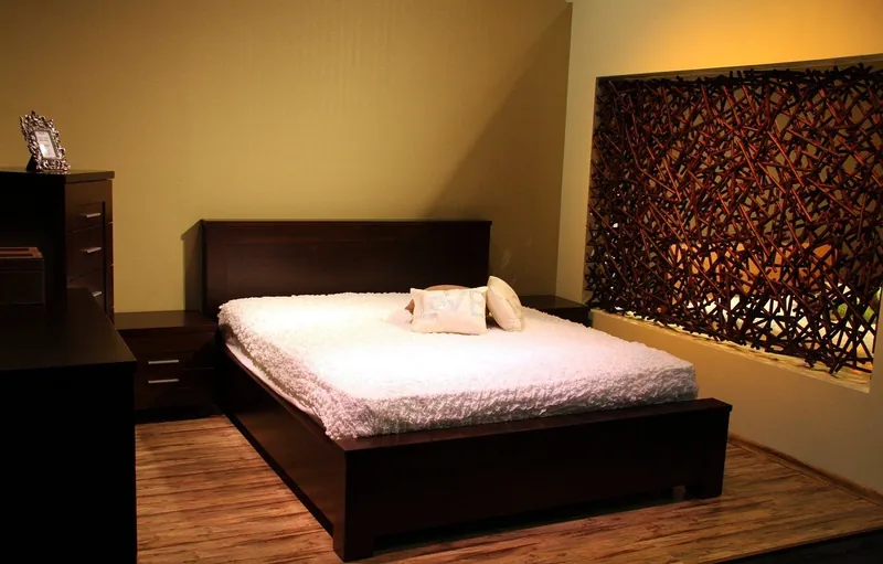 Bett aus Altholz mit verwitterter Patina und Charakter aus geborgenem Holz, handgefertigt in Jodhpur, Indien