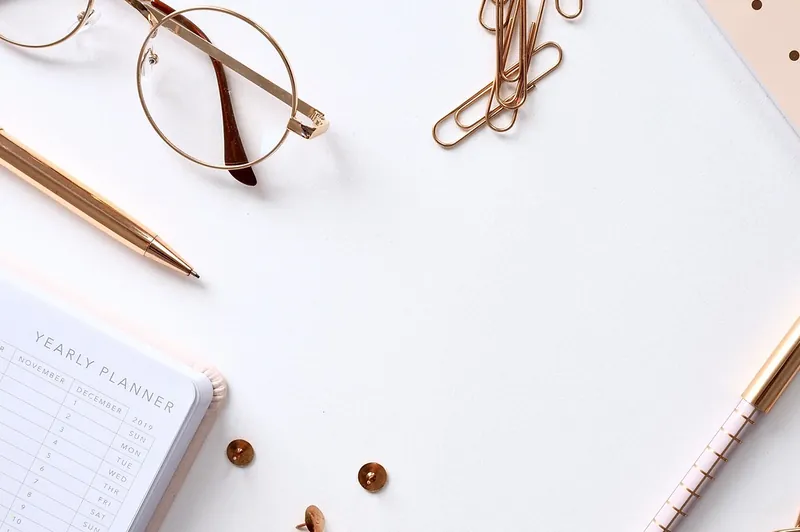 Hairpin leg writing desk