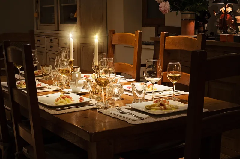 Dining table wholesale