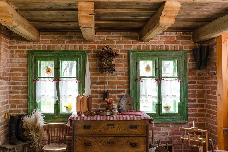 Farmhouse dresser
