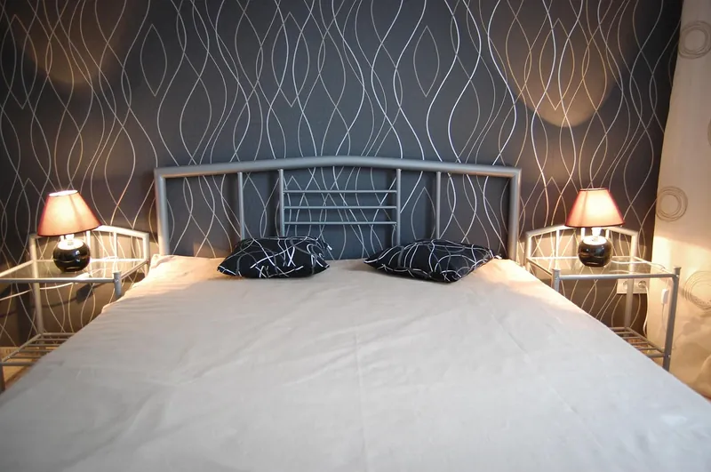Reclaimed wood headboard with genuine patina manufactured in Jodhpur, India