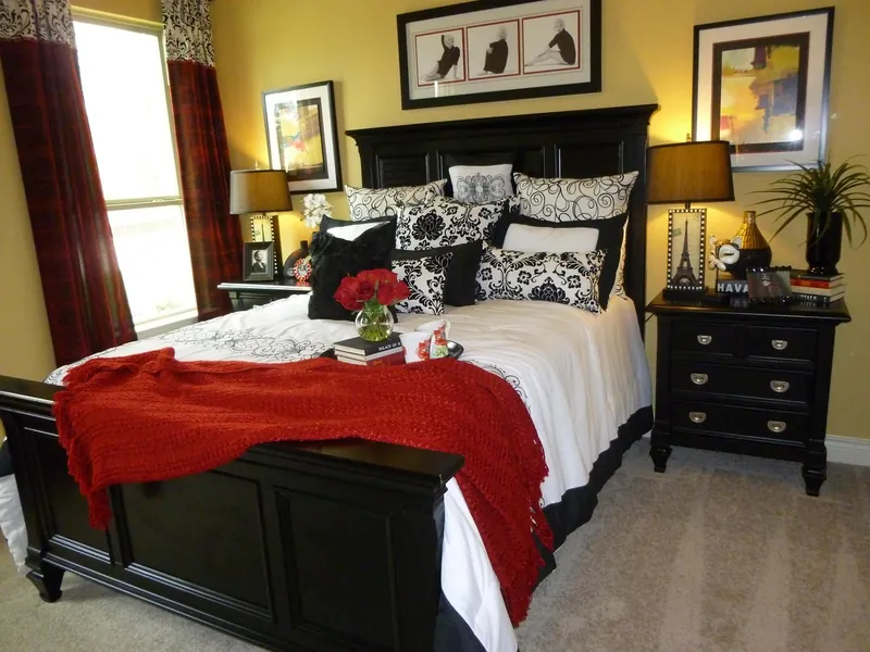 Solid mango wood nightstand with drawer, handcrafted in Jodhpur, India